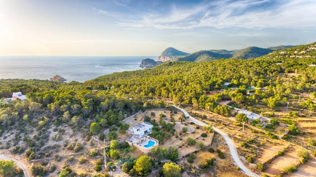 Cheap villa rental in Ibiza - Tunicu
