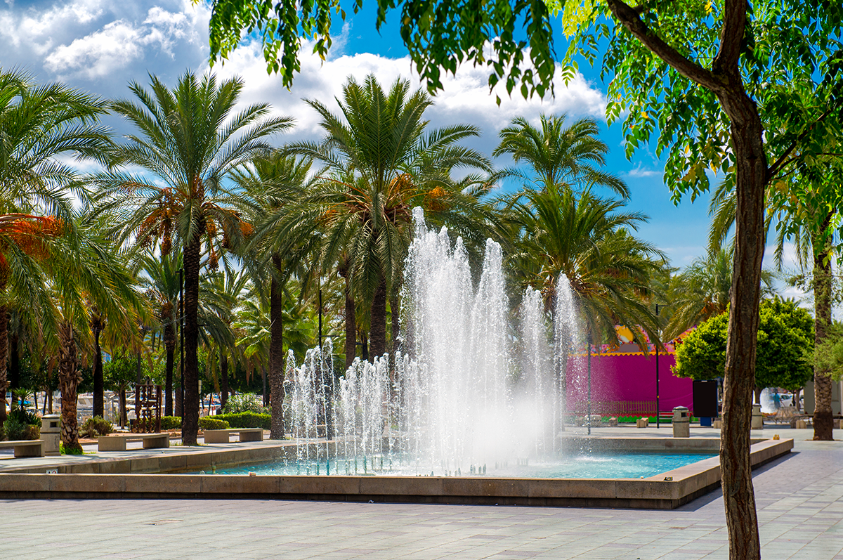 Ibiza Villas 2000 - Discover San Antonio